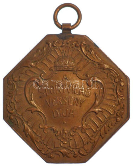 ~1900. 'A Sportvilág Verseny Díja' kétoldalas, bronz kerékpáros díjérem füllel (31x31mm) T:1- patina