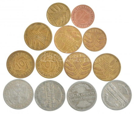 Németország / Weimar köztársaság 1920-1921. 50pf (3xklf) + 1923A 1pf Cu + 1924-1925. 5pf (2x) + 1923A 200M Al + 1924-1935. 10pf Al-Br (6xklf) T:2-3 Germany / Weimar Republic 1920-1921. 50 Pfennig (3xdiff) + 1923A 1 Pfennig Cu + 1924-1925. 5