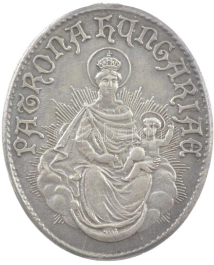 1915. 'Hazánk reménye Nagyasszonyunk 1914-1915 / Patrona Hungariae' ezüstözött Zn patrióta medál (23x19mm) T:1- patina, a fül letört Hungary 1915. 'Hazánk reménye Nagyasszonyunk 1914-1915 / Patrona Hungariae (The Hope of our Country is
