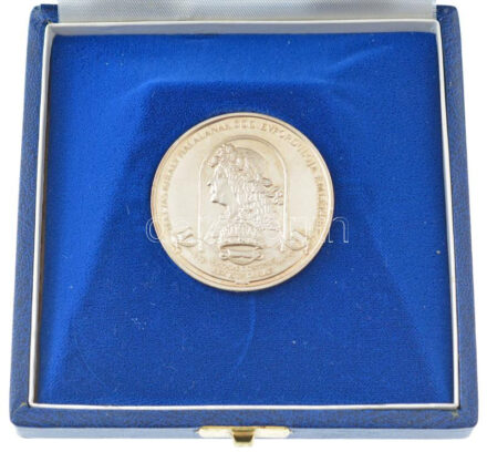 Bozó Gyula (1913-2004) 1990. 'Mátyás király halálának 500. évfordulója emlékére' Ag kétoldalas emlékérem eredeti tokban (35.76g/0.835/43mm) T:2 (eredetileg PP)