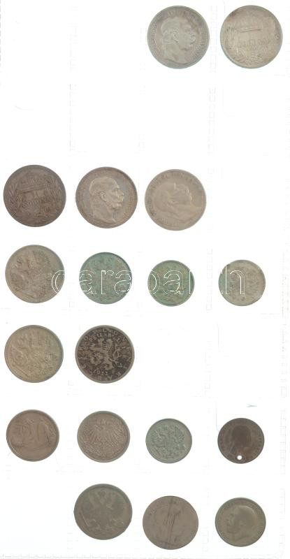 Vegyes magyar és külföldi 67db-os éremgyűjtemény, 6 lapos fekete berakóba rendezve, közte valamivel több mint a fele kis névértékű ezüstérme, többek között Oroszország, Svájc, Amerikai Egyesült Államok, Lengyelország stb.