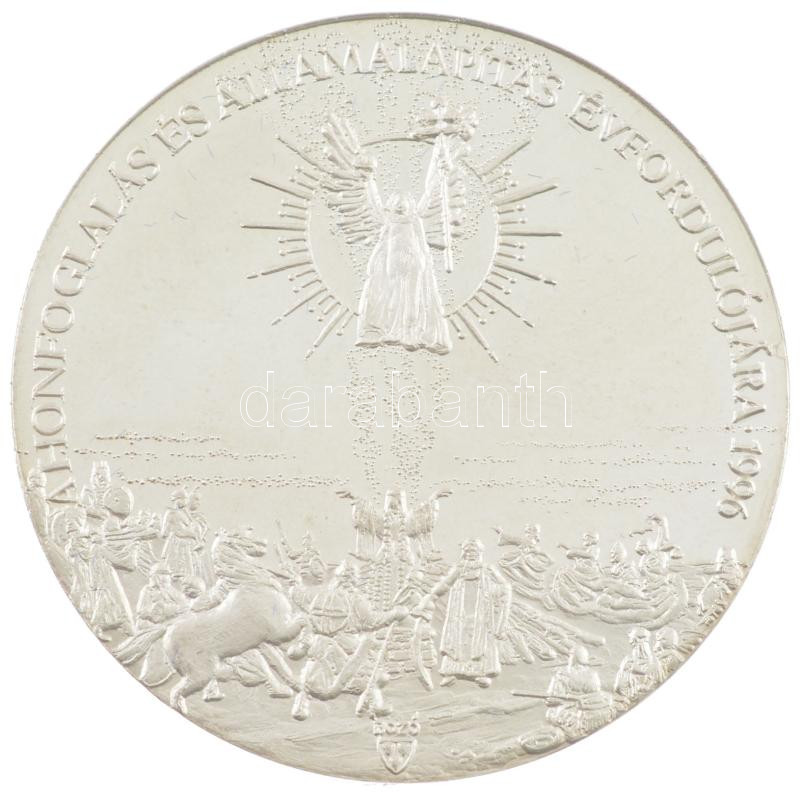 Bozó Gyula (1913-2004) 1996. 'Honfoglalás és Államalapítás Évfordulójára / Tata' kétoldalas Ag emlékérem műanyag tokban, peremén SZG beütéssel (43mm) T:1- (eredetileg PP) - Image 2