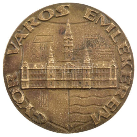 Renner Kálmán (1927-1994) 1971. 'Győr Város Emlékérem' öntött bronz emlékérem, hátoldalon 'GYŐR 700 ÉVES - KÖZGAZDÁSZ NAPOK 1971' felirattal (78mm) T:2 patina