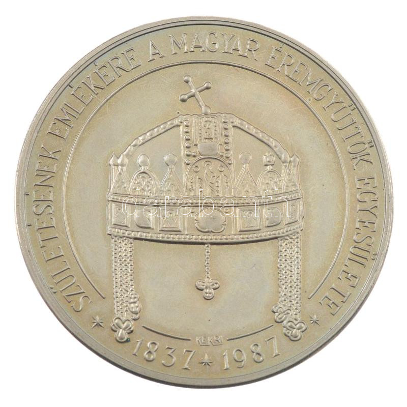 Kelemen Kristóf (1922-2001) 1987. 'MÉE / Erzsébet királyné születésének emlékére' Ag emlékérem, eredeti műanyag tokban, eredeti leírással (36g/0.640/42mm) T:1- (eredetileg PP) - Image 2