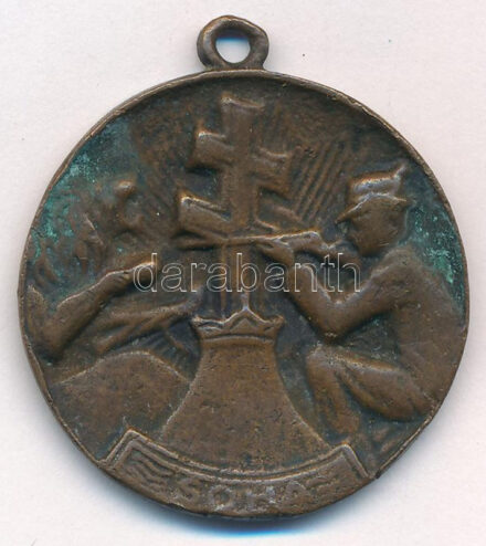 1936. 'Soha / IV. íjász verseny' irredenta bronz érem 'Füsti Szeged' gyártói jelzéssel, akasztóval (32mm) T:2 patina