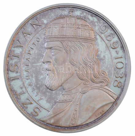 Kósa István (1953-) 2000. 'Szent István államalapító 969-1038 / Ezeréves Magyarország' Ag emlékérem dísztokban, tanúsítvánnyal (124,61g/0.999/65mm) T:PP patina