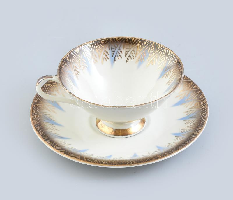 Schirnding Bavaria német porcelán csésze és alj. Matricás, jelzett, kis kopásnyomokkal, d: 10,5 - 15 cm