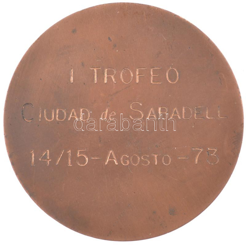 Spanyolország 1967. 'Inauguración Estadio Municipal Sabadell Agosto 1967 (Sabadell Városi Stadionjának megnyitója, 1967 augusztus)' bronz emlékérem (50mm). A stadion 1992-ben olimpiai helyszín volt, itt játszották az Egyiptom-Katar (0-1), - Image 2