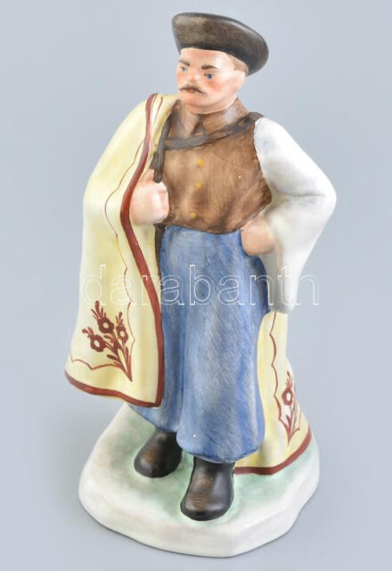Kerámia Iparművész KSz. juhász, mázas kerámia, kézzel festett, jelzett, mázrepedésekkel, m: 22 cm