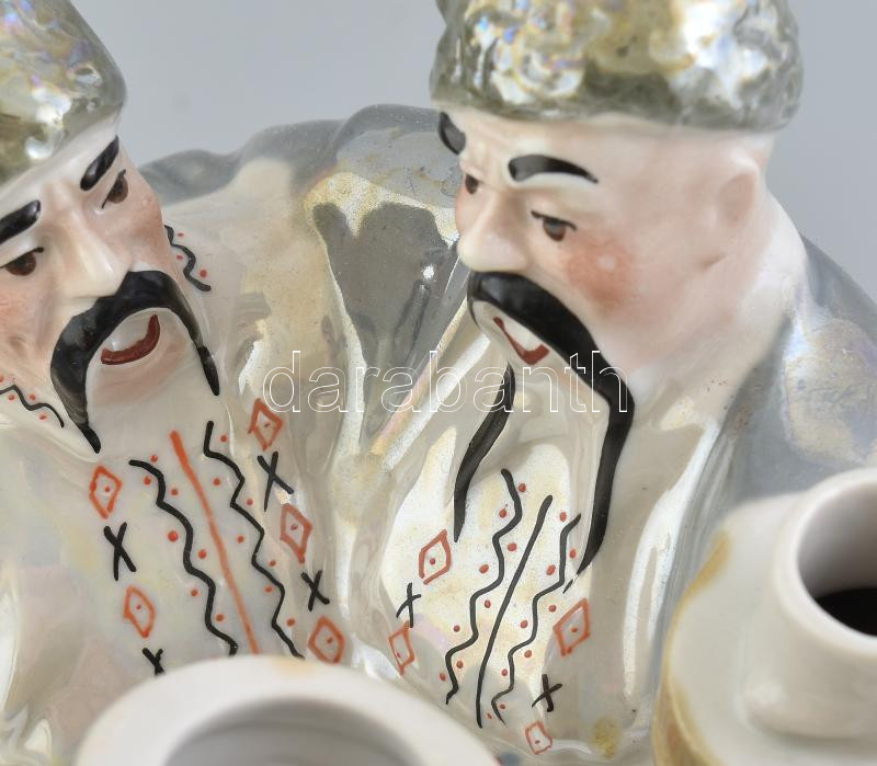 Ukrán figurális porcelán pálinkás palack. Kézzel festett, jelzett, minimális kopással, m: 23 cm - Image 2