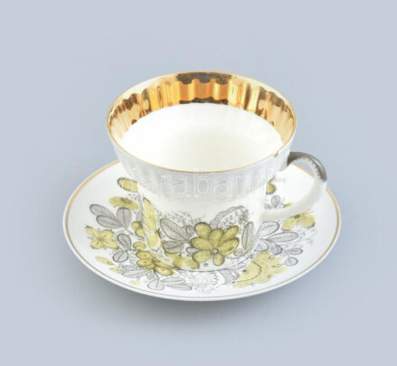 LFZ Lomonoszov Porcelángyár: Porcelán csésze és alj. Matricás, jelzett, minimális kopással, d: 8 - 12 cm