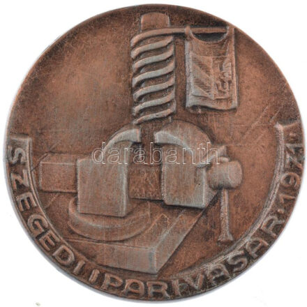 1971. 'Szegedi Ipari Vásár 1971' egyoldalas fém emlékérem (80mm) T:2