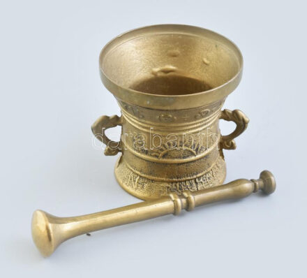 Antik mozsár, bronz, felpolírozott állapotban. m: 10,5 cm