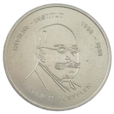 Német Demokratikus Köztársaság 1988. 'Higiéniai Intézet Friedrich Loeffler 1888-1988' kétoldalas fém emlékérem (35mm) T:1- German Democratic Republic 1988. 'Hygiene Institute Friedrich Loeffler 1888-1988' two-sided metal commemorative