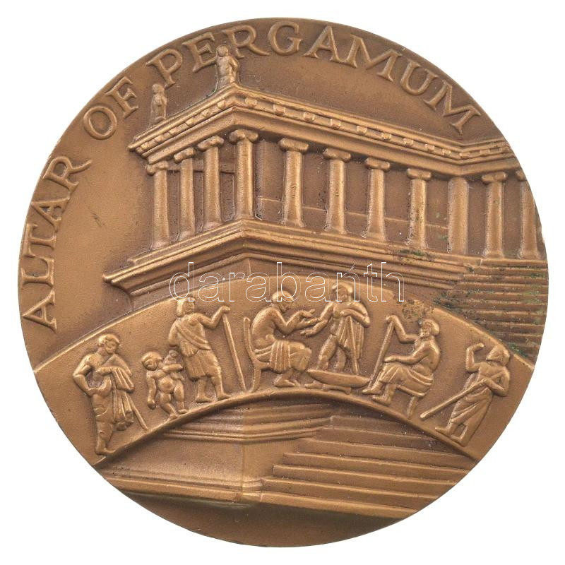 Amerikai Egyesült Államok 1969. 'Pergamoni Galénosz' kétoldalas bronz emlékérem, peremén 'Medallic Art Co. N.Y.' Szign.:Abram Belskie (43mm) T:1- USA 1969. 'Galen of Pergamum' two-sided bronze commemorative medallion, 'Medallic Art Co. N.Y' - Image 2