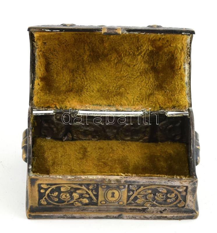 Régi ékszeres dobozka, fém, kopott, kis horpadásokkal, 8x4,5x4,5cm - Image 3