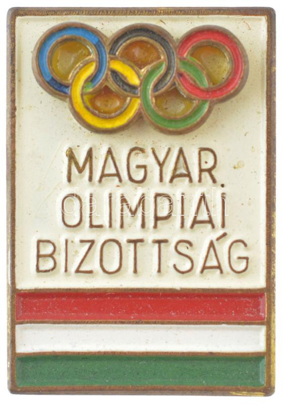 ~1970. 'Magyar Olimpiai Bizottság' festett, rátétes bronz jelvény (29x20mm) T:2
