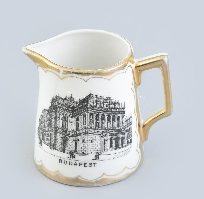 cca 1900 Budapest Operaház tejszínkiöntő. Matricás, jelzés nélkül, kis kopással 6 cm