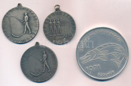 1968-1971. 4 darab fém horgászati díjérem (40-65mm) T:2 kis ph.