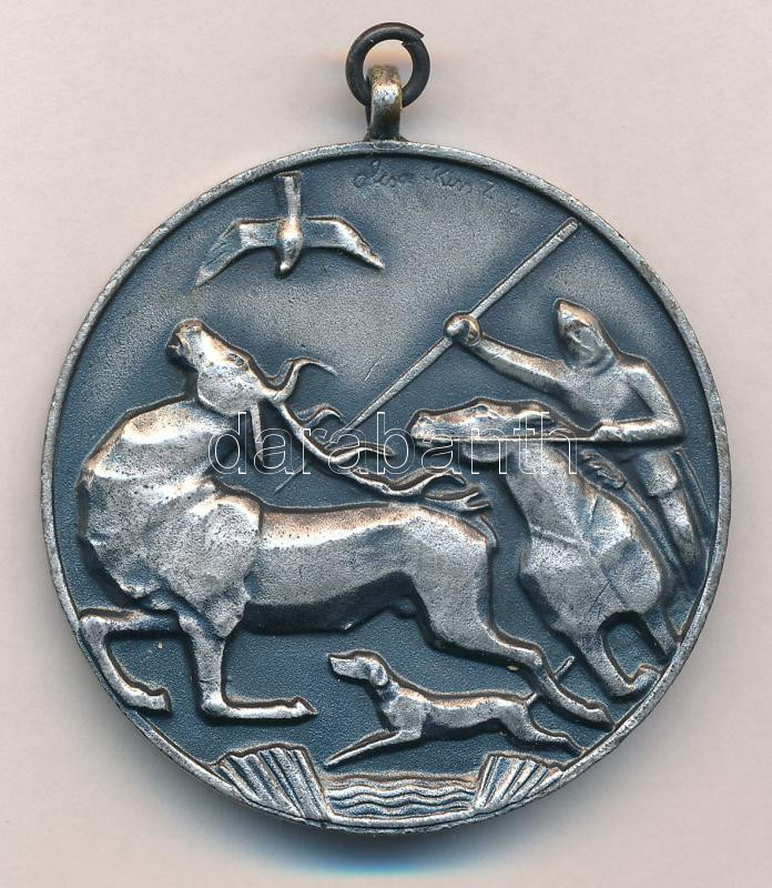 Olcsai Kiss Zoltán (1895-1981) 1971. 'Vadászati Világkiállítás II. Díj' kétoldalas, ezüstpatinázott bronz díjérem füllel (45mm) T:2 - Image 2