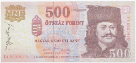 2010. 500Ft 'EA' a tervező, Vagyóczky Károly aláírásával T:I-