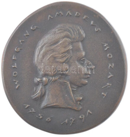 Madarassy Walter (1909-1994) 1936. 'Wolfgang Amadeus Mozart' kétoldalas, öntött bronz emlékérem (77-80,5mm) T:1