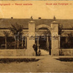 1911 Szépliget, Schönau, Gajdobra; Vasúti szálloda. W.L. 2009. Jakovácz András kiadása / Bahn Hotel / railway hotel (Rb)