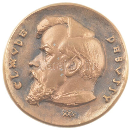 Madarassy Walter (1909-1994) 1975. 'Claude Debussy / 1862-1918' kétoldalas öntött fém emlékérem (88mm) T:1- fo.