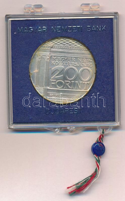 1977. 200Ft Ag 'Nemzeti Múzeum' eredeti, plombált 'MNB' műanyag tokban T:BU patina Adamo EM55 - Image 2