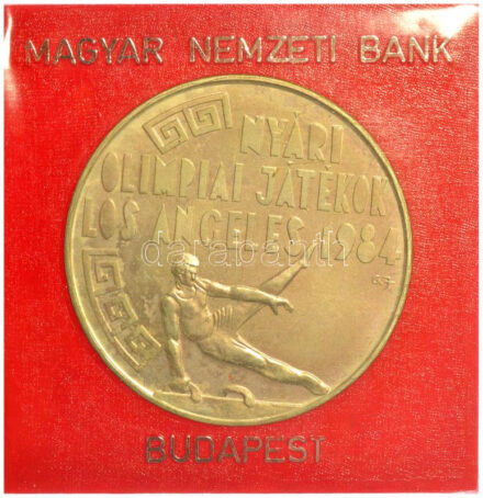 1984. 500Ft Ag 'Nyári Olimpiai Játékok - Los Angeles' eredeti műbőr tokban, tanúsítvánnyal T:BU patina Adamo EM79