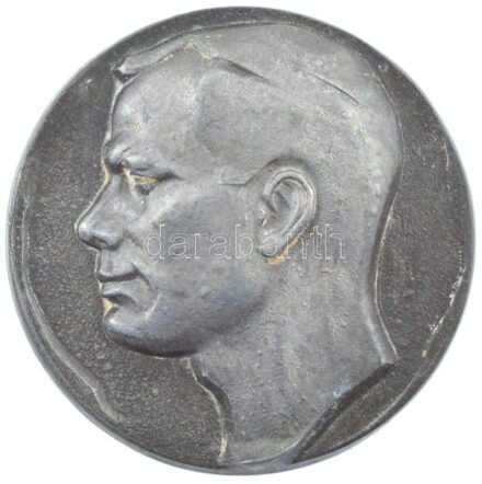 Szovjetunió 1961. 'Jurij Gagarin' kétoldalas fém emlékérem (75mm) T:1- Soviet Union 1961. 'Yuri Gagarin' two-sided metal commemorative medallion (75mm) C:AU
