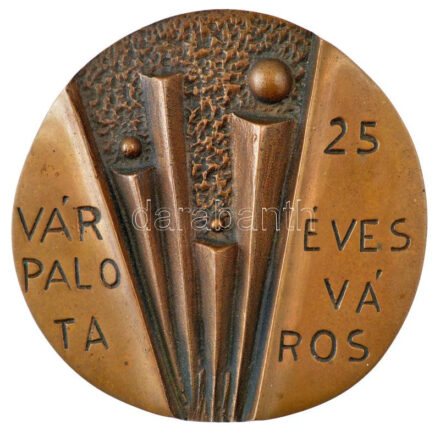 Dévényi János (1934- ) 1976. 'Várpalota 25 éves 1951-1976' bronz plakett (94mm) T:1-