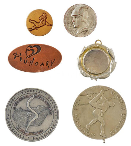 6db-os vegyes sport díj-, és emlékérem tétel, közte 1929. 'Pénzintézeti Sportegyletek Ligája 1912' egyoldalas ezüstözött bronz díjérem, hátoldalán '1929. V.29. - I. díj - 3x50m vegyes' bekarcolással (37mm) T:2 patina