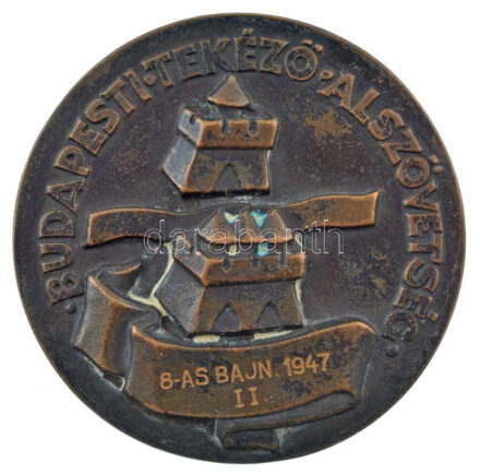 Matzon Frigyes (1909-1986) 1947. 'Budapesti Tekéző Alszövetség' kétoldalas bronz díjérem '8-as bajn. 1947 II.' gravírozással (58mm) T:2