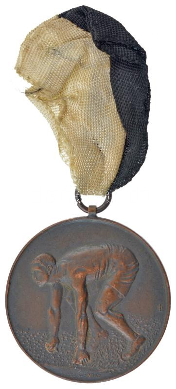 Románia 1932. 'NTK 200 1932 II.' kétoldalas bronz díjérem szalagon, 'Dukász Arad Ad.' gyártói jelzéssel (40mm) T:1-,2 patina Romania 1932. 'NTK 200 1932 II.' two-sided bronze award medal with ribbon, with 'Dukász Arad Ad.' maker's mark - Image 2