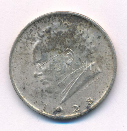 Ausztria 1928. 2Sch Ag '100 éve halt meg Schubert' T:2 patina, kis ph. Austria 1928. 2 Schilling Ag 'Centennial of the Death of Schubert' C:XF patina, small edge error Krause KM#2843