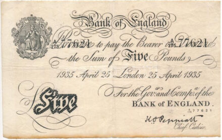 Nagy-Britannia 1937. 5Ł a második világháborús 'Bernhard művelet' hamis bankjegye, elszíneződés az alsó és jobboldali éleken T:III / Great Britain 1937. 5 Pounds fake banknote of 'Operation Bernhard' in World War II, discolored on the