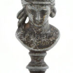 Figurális pecsétnyomó, vésett, fém, m: 6,5 cm