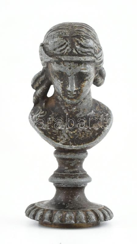 Figurális pecsétnyomó, vésett, fém, m: 6,5 cm