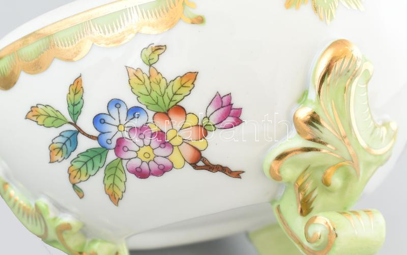 Herendi Viktória mintás bonbonniere. Kézzel festett, jelzett, kopott. d: 11,5 cm - Image 2