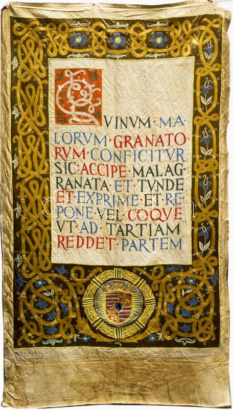 Fortuna étterem falikárpitja. Mátyás kódex részletével. cca. 1957. Hímzett kárpit. 200x300 cm.