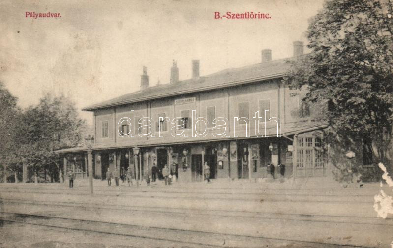 Szentlőrinc vasútállomás (kis szakadás / small tear)