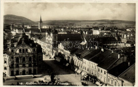 Kassa, Kosice; Fő utca, színház / main street, theatre
