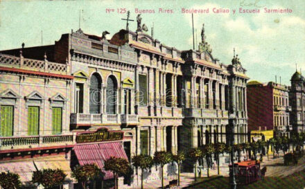 Buenos Aires, Boulevard Callao, Escuela Sarmiento, Tintoreria los Mil Colores / street, school, omnibus, shop (EK)