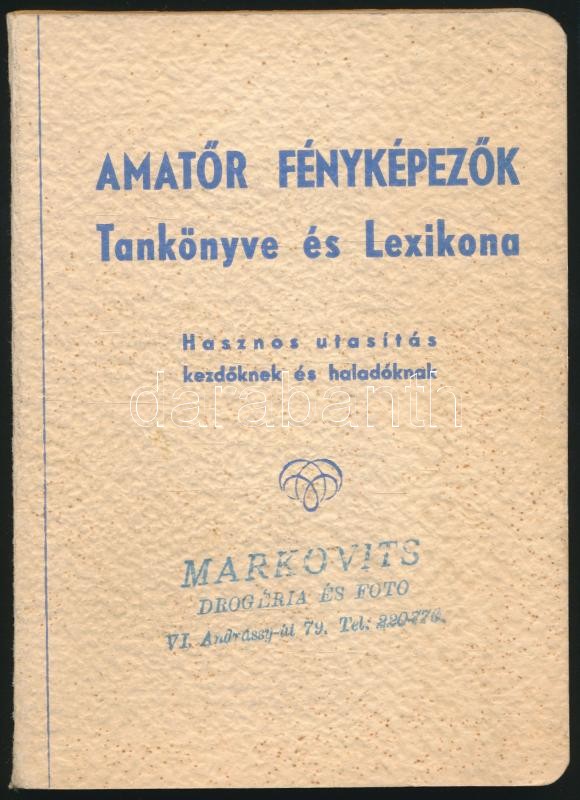 Fehér Rezső(szerk.): Amatőr fényképezők tankönyve és lexikona. Kezdőknek és haladóknak. I. kiadás. Bp., Fehér és Társa. Kiadói papírkötés, jó állapotban.
