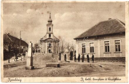 Romhány, Római katolikus templom, községháza, emlékmű (EK)