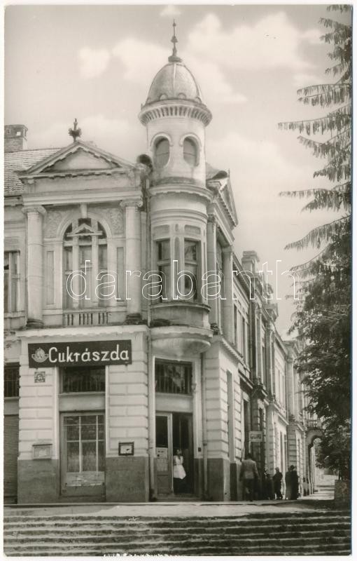 Hőgyész, cukrászda . Képzőművészeti Alap Kiadóvállalat