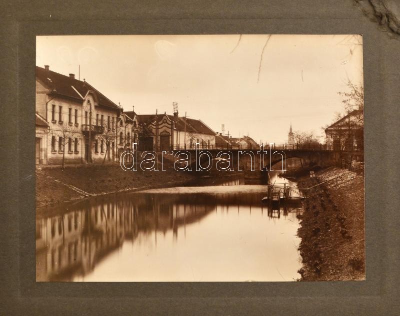 cca 1920 Gyula, a várost bemutató fotóalbum 11 db városképpel + 1 db kutyát ábrázoló fotóval, album sarkai sérültek, de a fotók épek, 9×11,5 cm - Image 4