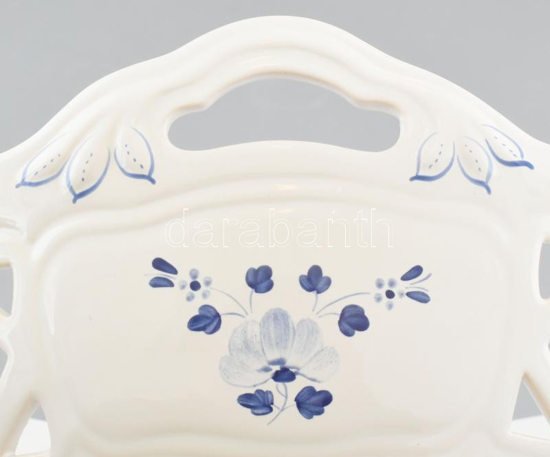Herendi Village Pottery, majolika kenyeres kosár, kézzel festett kerámia. Jelzett. Kopásnyomokkal. 20x24 cm - Image 3