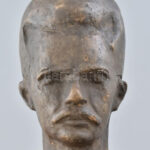 Bokros Birman Dezső: József Attila 1942. Terrakotta, jelzett: Bokros Birmann 1943, korának megfelelő állapotban. M: 18 cm - Image 3